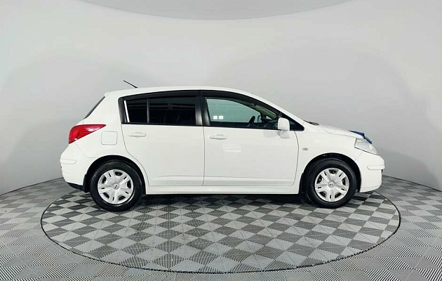 Nissan Tiida I Рестайлинг, фото №4
