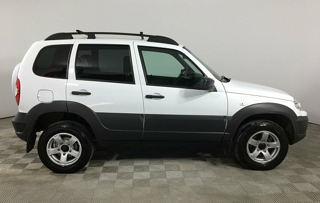 Chevrolet Niva I Рестайлинг, фото №2