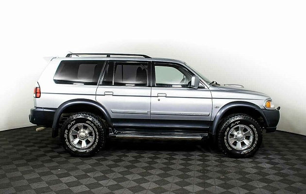Mitsubishi pajero sport i рестайлинг, фото №2