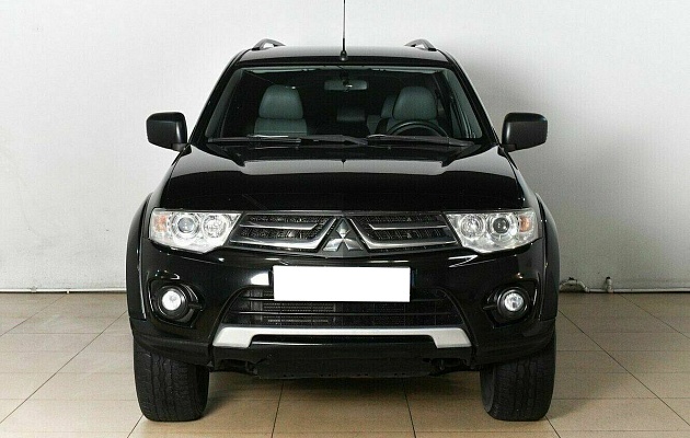 Mitsubishi pajero sport, фото №1