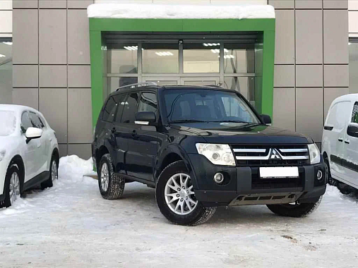Mitsubishi PAJERO