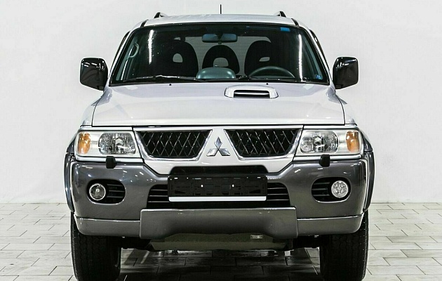 Mitsubishi pajero sport, фото №2