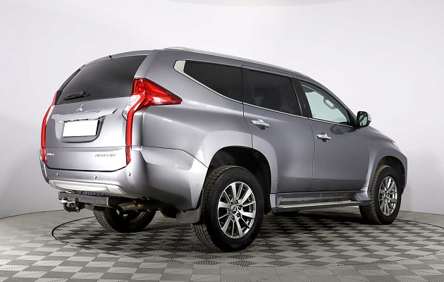 Mitsubishi Pajero Sport, фото №2