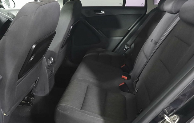 Volkswagen Tiguan, фото №13