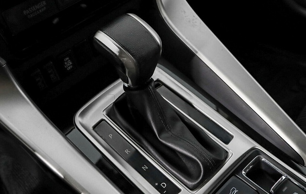 Mitsubishi Pajero Sport, фото №8