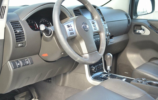 Nissan Pathfinder III Рестайлинг, фото №10