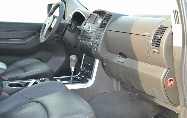 Nissan Pathfinder III Рестайлинг, фото №9