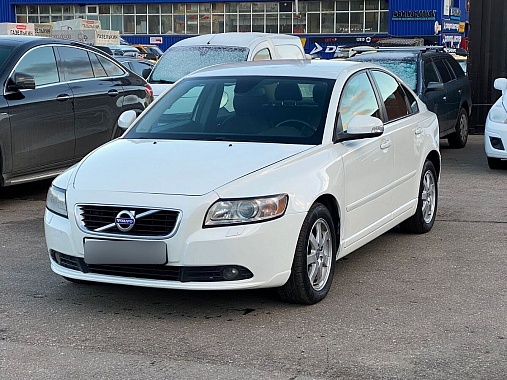 Volvo S40