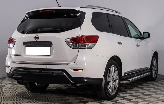 Nissan Pathfinder IV, фото №2