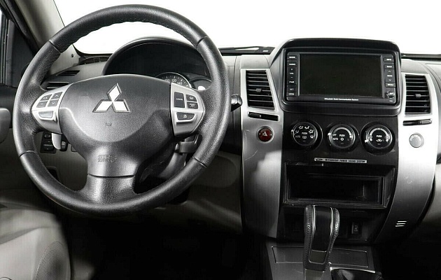 Mitsubishi pajero sport, фото №6