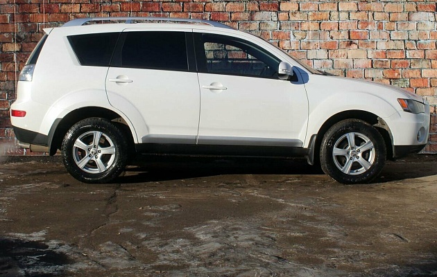 Mitsubishi Outlander II, фото №4