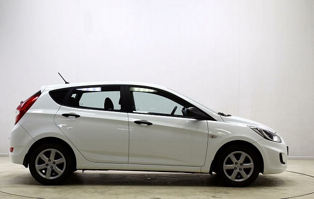 Hyundai Solaris, фото №2