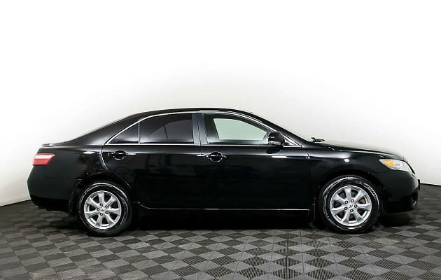 Toyota Camry, фото №2