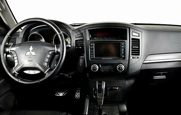 Mitsubishi Pajero IV Рестайлинг 1, фото №11