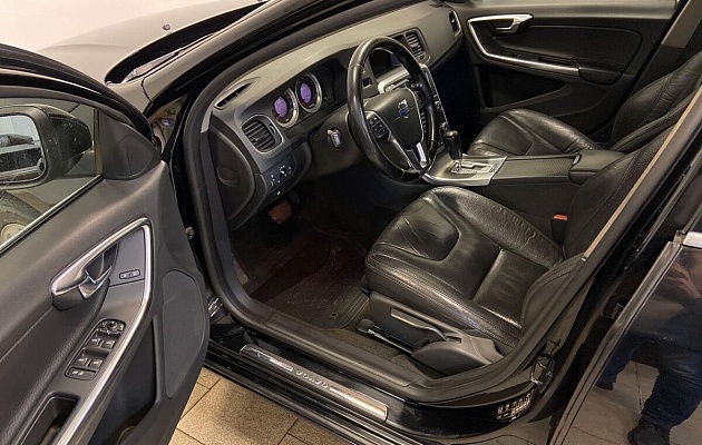 Volvo S60, фото №7