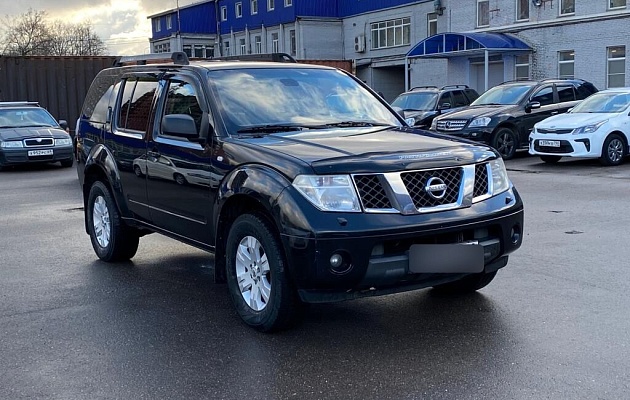 Nissan Pathfinder, фото №2